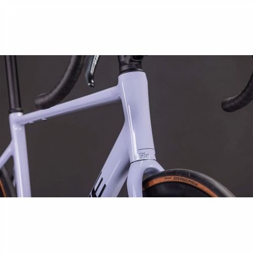 CUBE ATTAIN RACE CYCLAMEN´N´BLACK 2026, 60 cm Cijena Akcija
