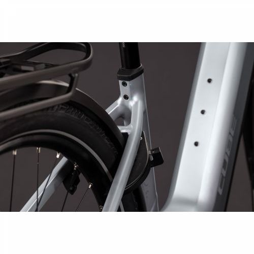 CUBE KATHMANDU HYBRID ONE 800 SILVERSTAR´N´REFLEX 2027 EASY ENTRY, 58 cm Cijena Akcija