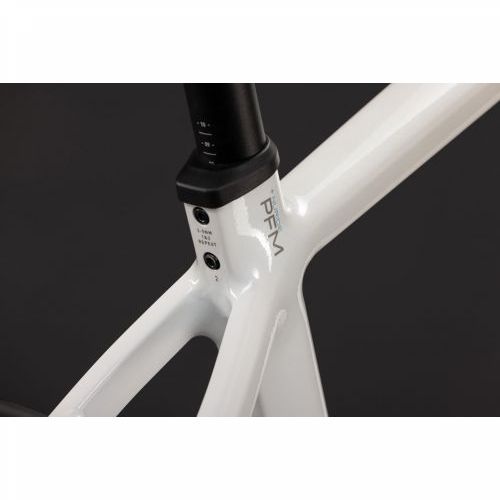 CUBE NURIDE HYBRID PERFORMANCE 720 METALLICWHITE´N´GREY 2027, 54 cm Cijena Akcija