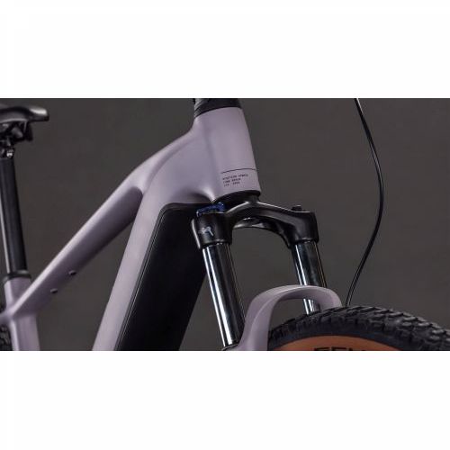 CUBE REACTION HYBRID PERFORMANCE 600 PLUMGREY´N´BLACK 2026, S Cijena Akcija
