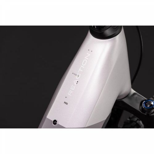 CUBE REACTION HYBRID PRO 800 LILACBREEZE´N´PRIZM 2027 EASY ENTRY, L Cijena Akcija