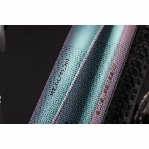 CUBE REACTION HYBRID PRO 800 POLARLIGHT´N´BLACK 2027 TRAPEZE, L Cijena Akcija