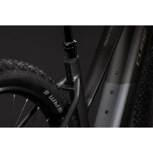 CUBE REACTION HYBRID RACE 800 SLABGREY´N´CHROME 2027 TRAPEZE, L Cijena Akcija