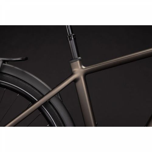CUBE TOURING HYBRID PRO 800 METALLICUMBRA´N´BLACK 2027, 62 cm Cijena Akcija